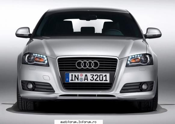 audi a dat primele fotografii oficiale cu audi a3 si a3 sportback facelift, doua masini care vor